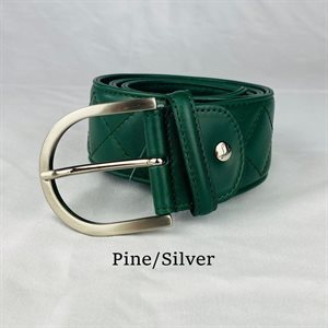 QUILTED TAILORED SPORTSMAN BELT PINE / SILVER